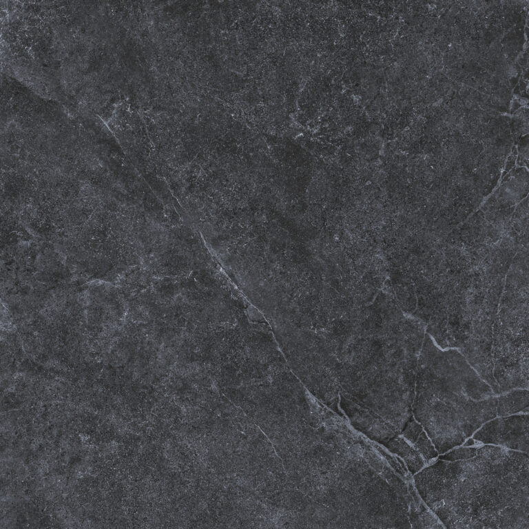 Enzo Coal - Close Up